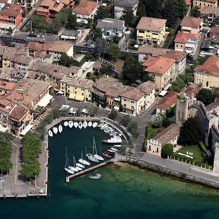 Albergo Del Garda Torri Del Benaco Buitenkant foto